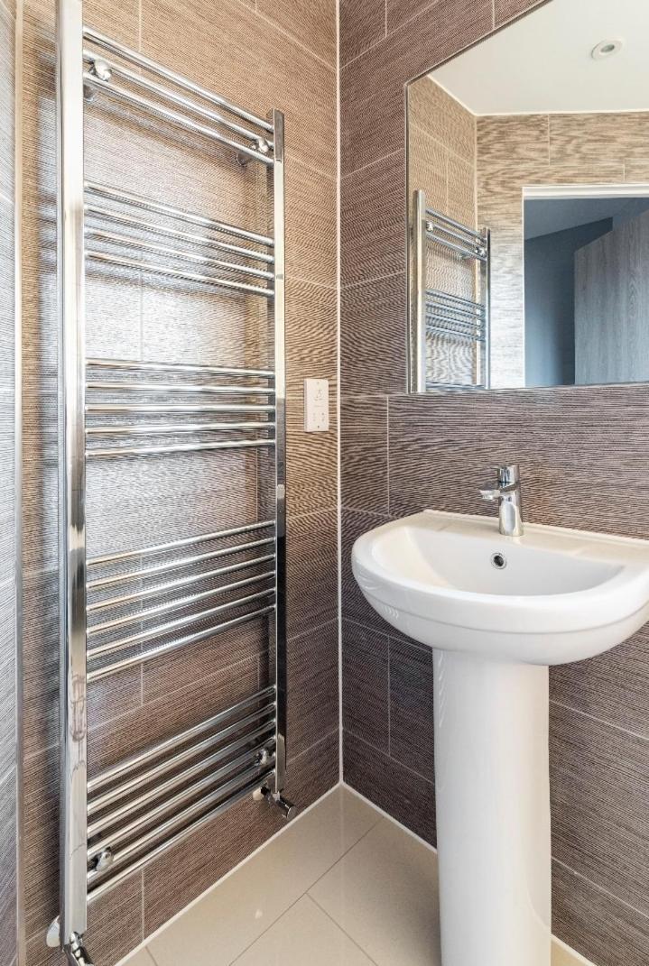 Luxury House 4 Ensuite Bedrooms, Free Parking ,Wifi Oxford Exterior foto
